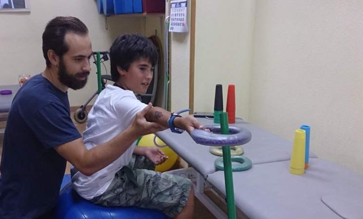 El Torneo de Pádel Solidario para Empresas hará posible la puesta en marcha un nuevo centro de rehabilitación para menores con daño cerebral