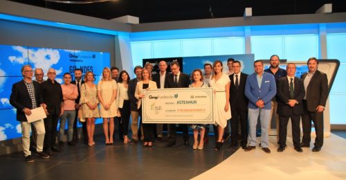 Fundación Gmp entrega casi 50.000 euros del 8º Festival Internacional de Magia Solidaria, GRANDES ILUSIONES, a ASTEAMUR
