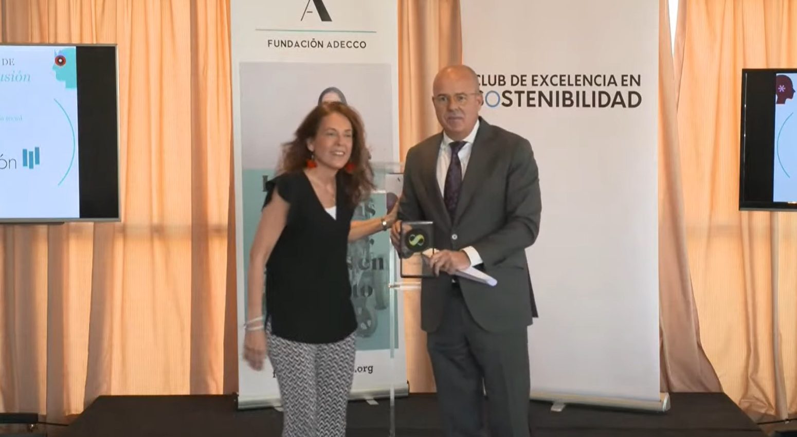 El programa ¨Compromiso Autismo¨ recibe el Premio a la Mejor Práctica de Acción social en los IV Premios de Diversidad e Inclusión de Fundación Adecco